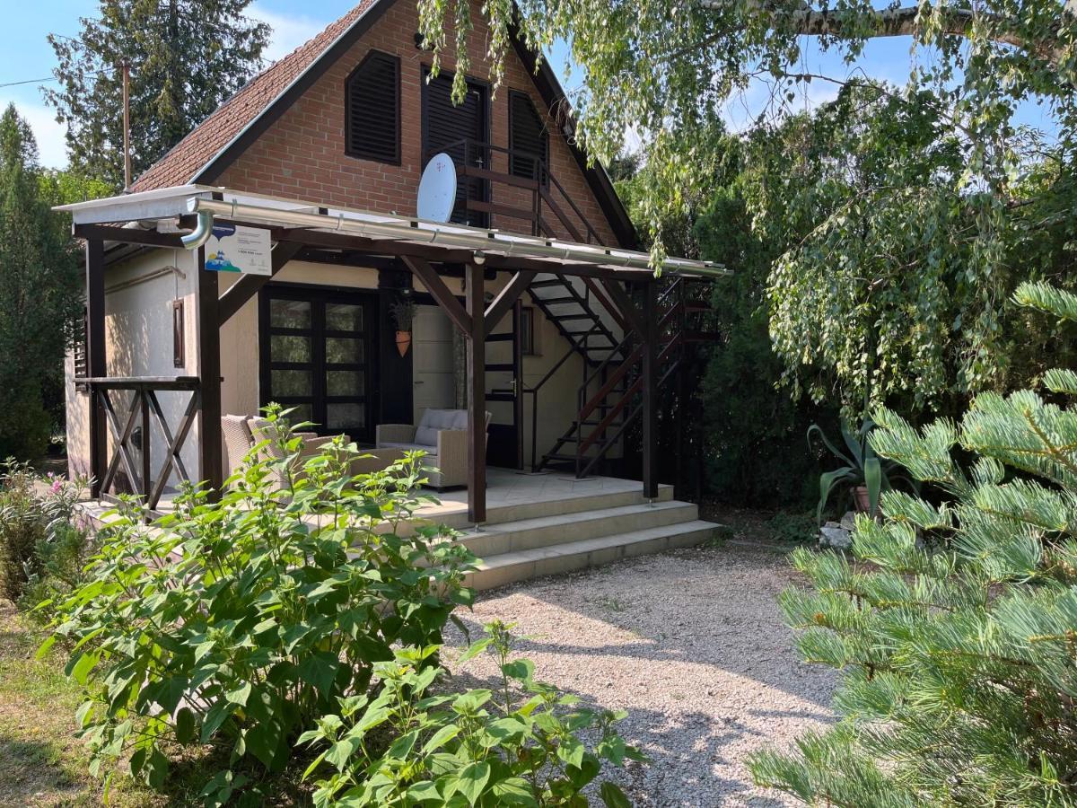 Aranypart Vendégház - Tiszakécske Extérieur photo